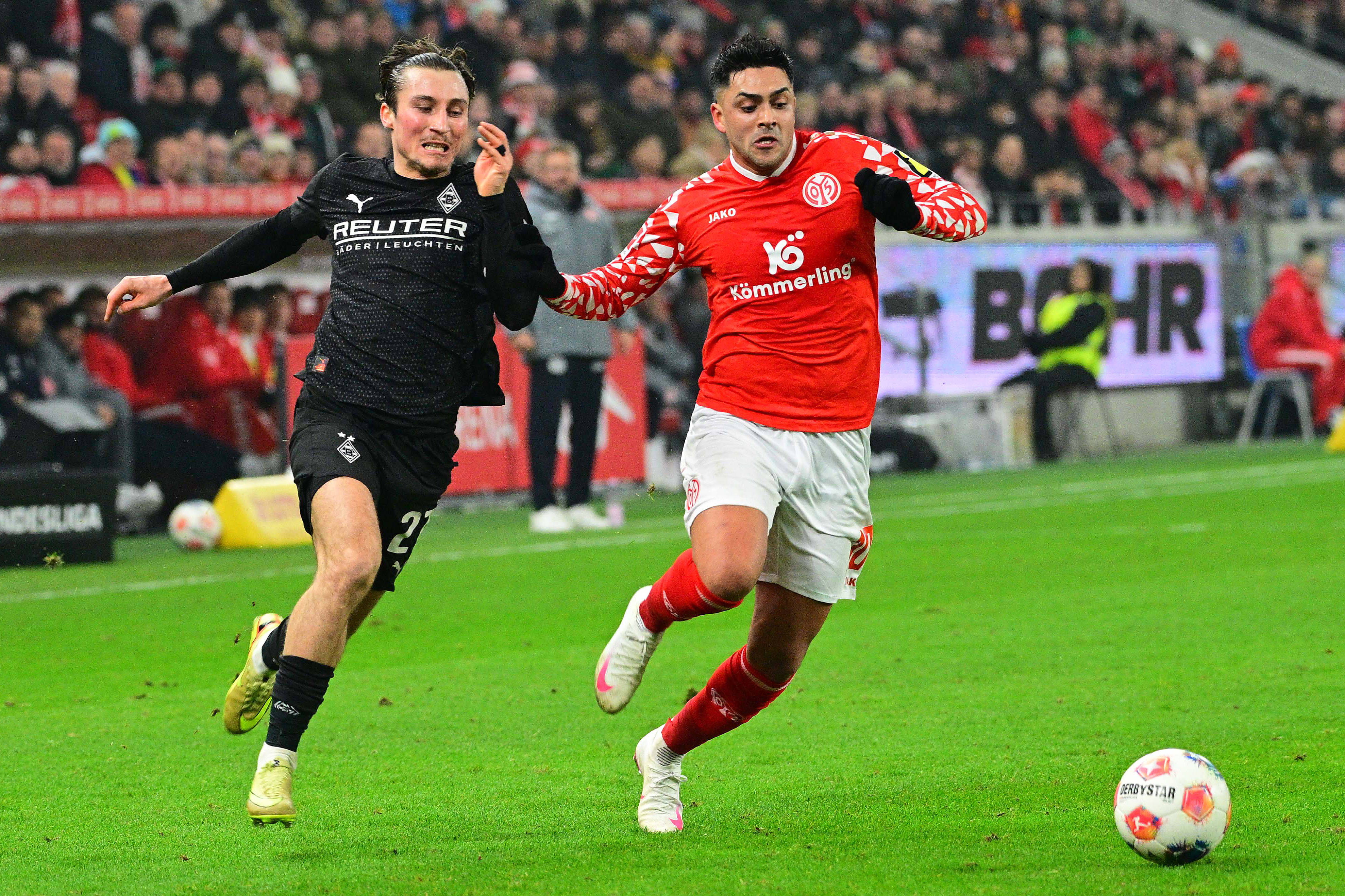 英超赛程吃紧，门兴格拉德巴赫冲刺阶段远射贴柱，目标明确，资深球员宣示担当的简单介绍