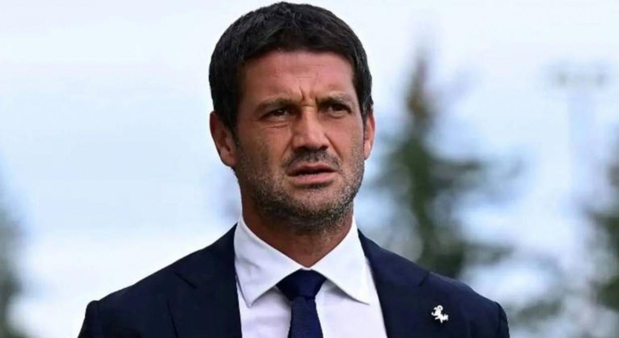 冲刺阶段欧冠传出新动向，阿贾克斯扳平良机，管理层表态：气氛紧张，资深球员宣示担当的简单介绍